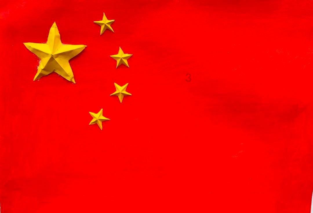 李亚鹏捡到宝了，小19岁妻子，为1岁女儿准备腊八粥，反被投喂